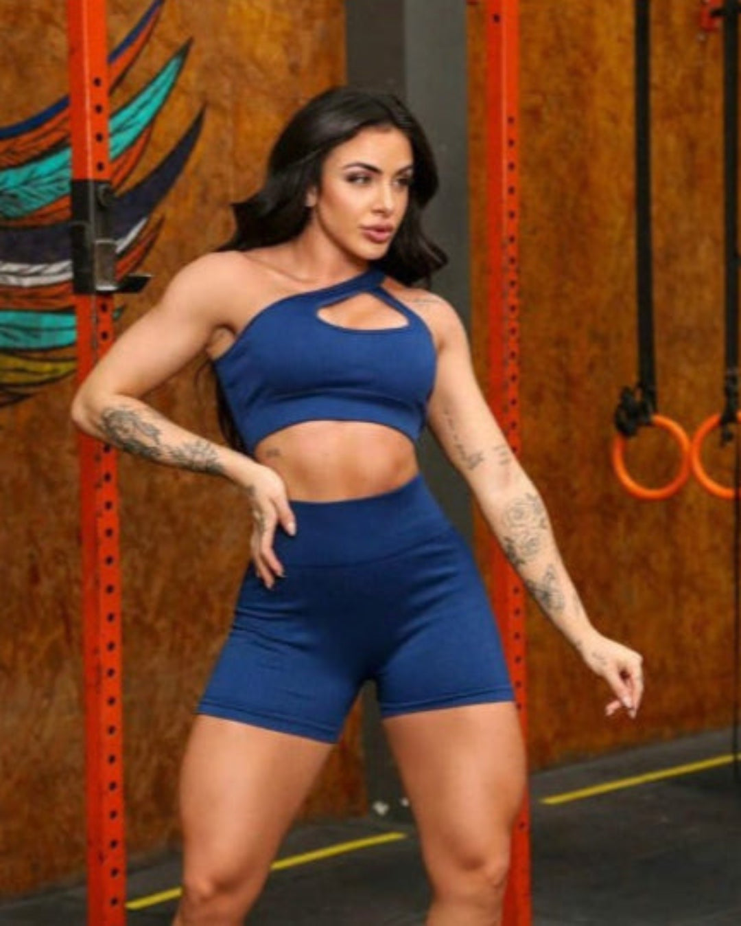 Conjunto Feminino Fitness Canelado - Short Cintura Alta e Top Ombro Único