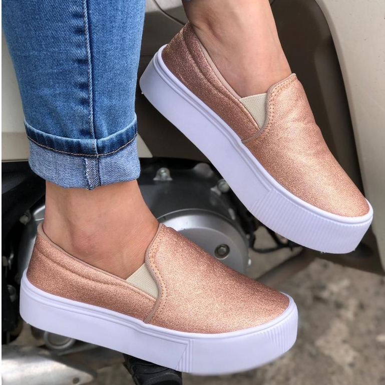 Tênis Slip On Feminino Casual com Plataforma – Estilo e Conforto no Calce Fácil