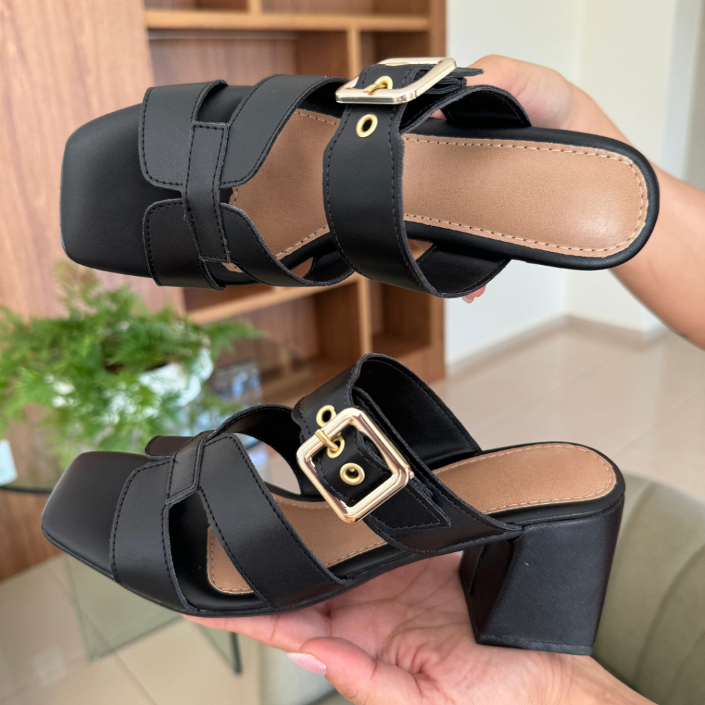 Sandália Feminina salto com fivela