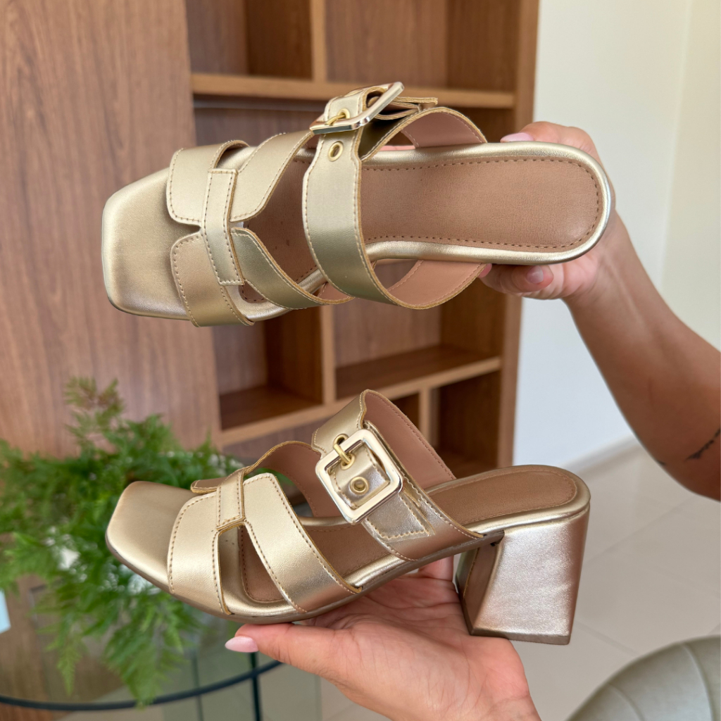Sandália Feminina salto com fivela